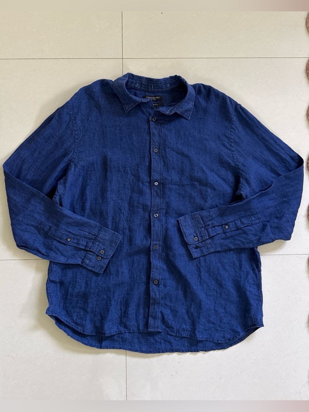 Banana Republic Men's Deep Blue 100%  Linen Button-Down Shirt